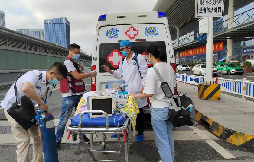 类乌齐县救护车出租公司